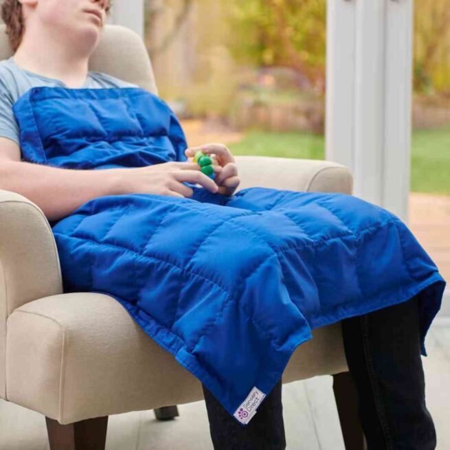 Midi weighted blanket in blue