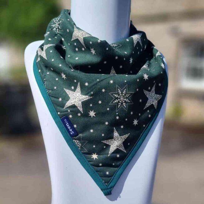 Green star print kerchief