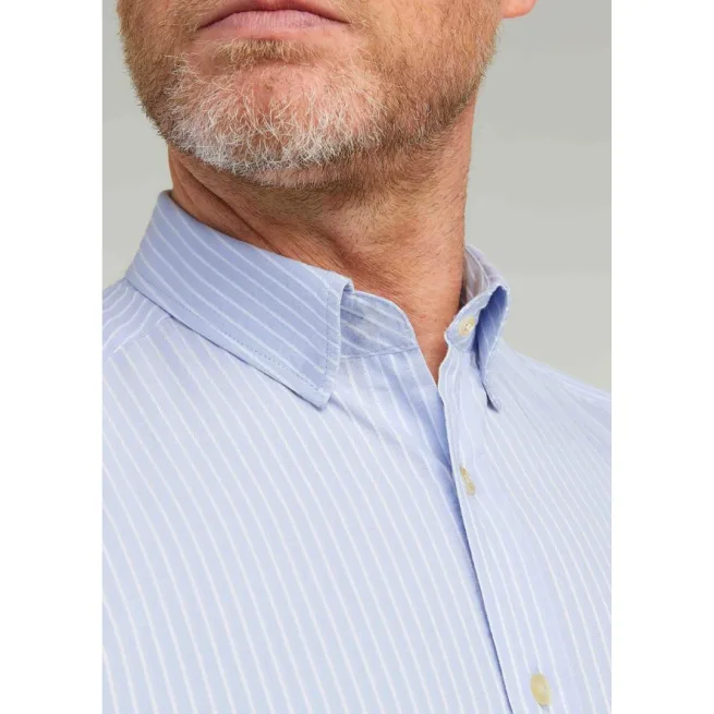 Close up of velcro fastenings on short sleeve shirt